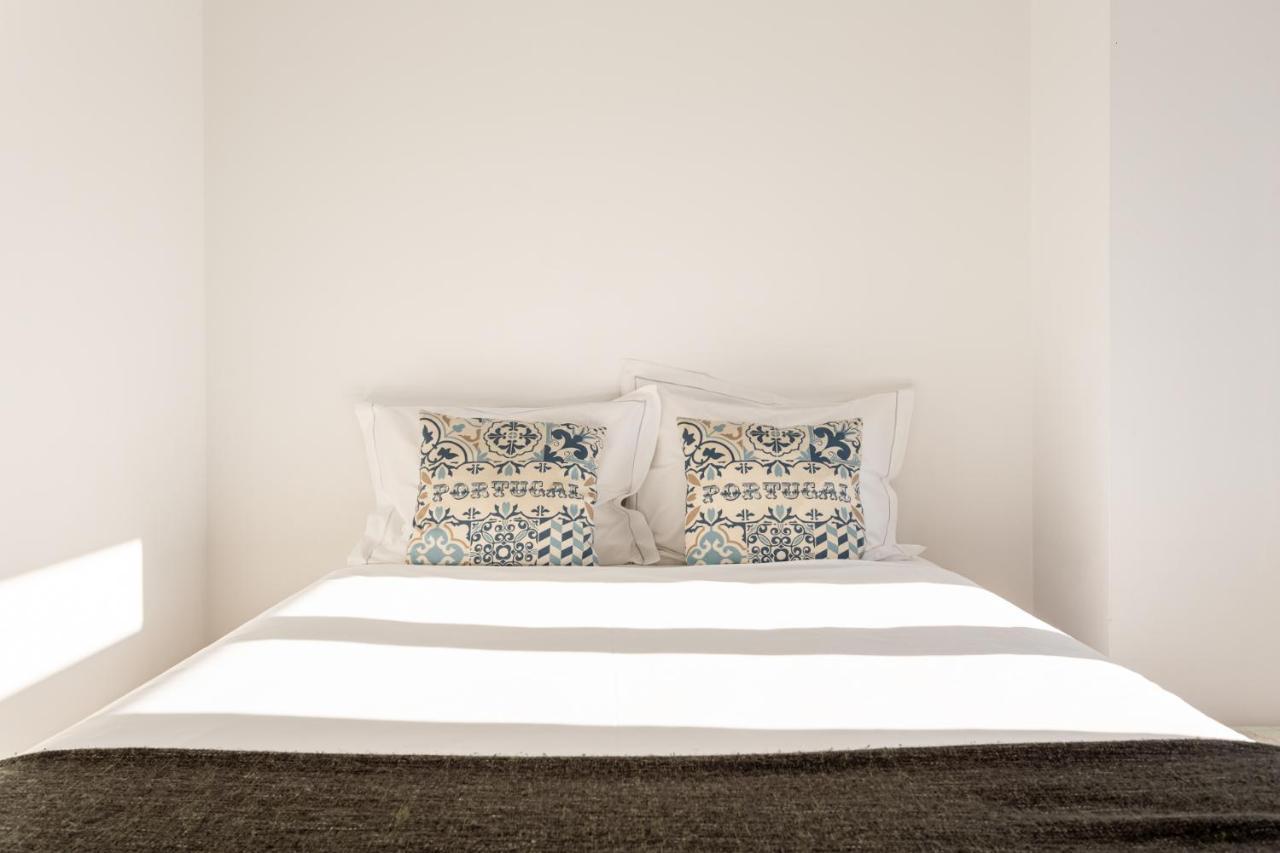 Joivy Chic 2Br Apt In Bairro Alto, 2Mins To Sao Pedro De Alcantara Viewpoint Lisboa Exteriér fotografie