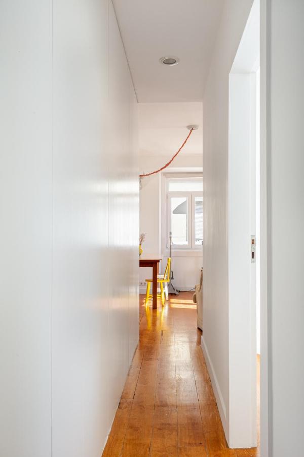 Joivy Chic 2Br Apt In Bairro Alto, 2Mins To Sao Pedro De Alcantara Viewpoint Lisboa Exteriér fotografie