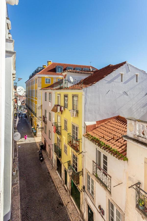 Joivy Chic 2Br Apt In Bairro Alto, 2Mins To Sao Pedro De Alcantara Viewpoint Lisboa Exteriér fotografie