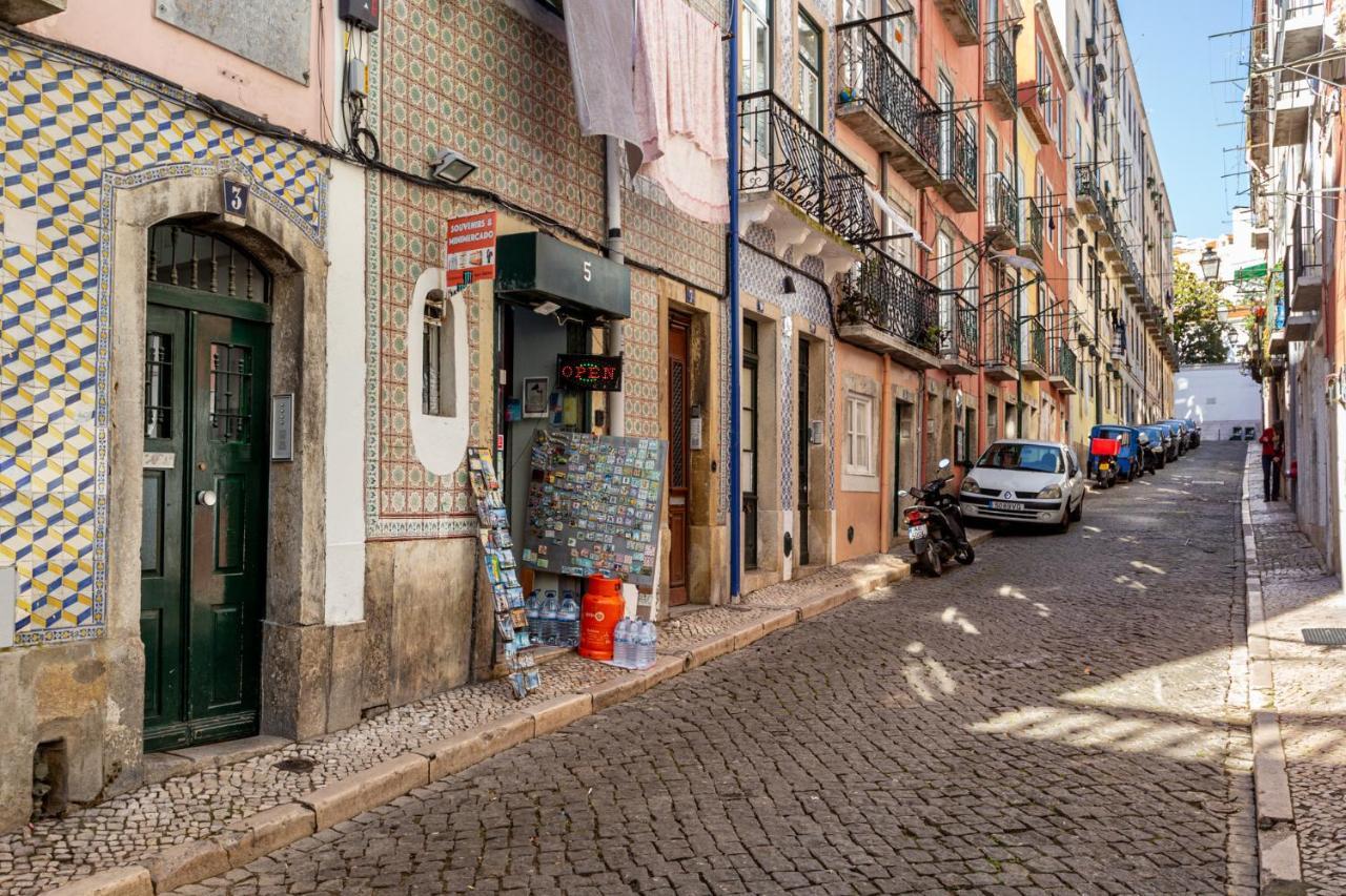 Joivy Chic 2Br Apt In Bairro Alto, 2Mins To Sao Pedro De Alcantara Viewpoint Lisboa Exteriér fotografie